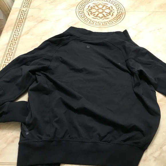 Lululemon athletic size M - Picture 1 of 6